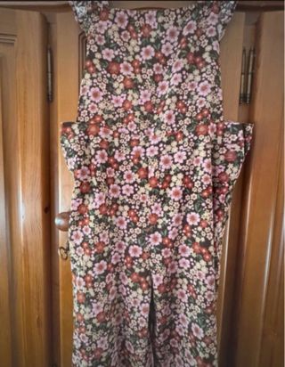 Mono de pana de flores