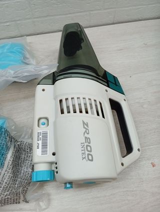 Aspiradora manual para piscina INTEX