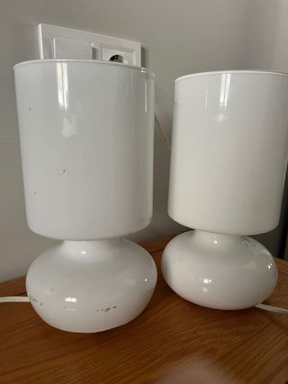 2 Lámparas de vidrio Blancas Mesita Noche Ikea