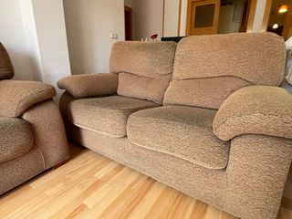 Dos sofás de 2 plazas