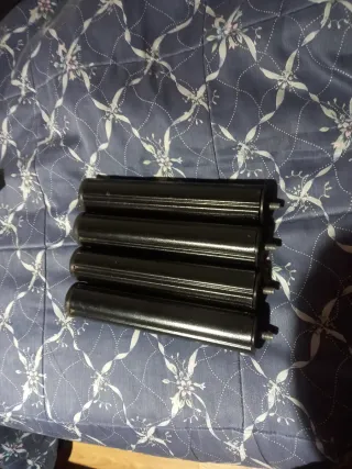 Patas de cama negras (4 unidades)