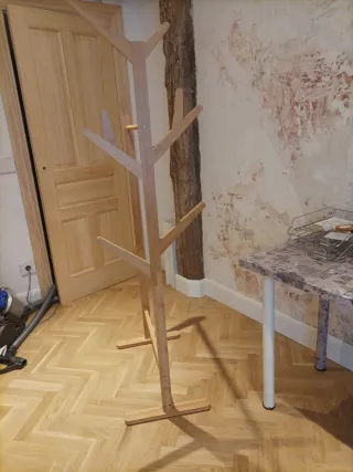 Burro perchero de bambú y madera