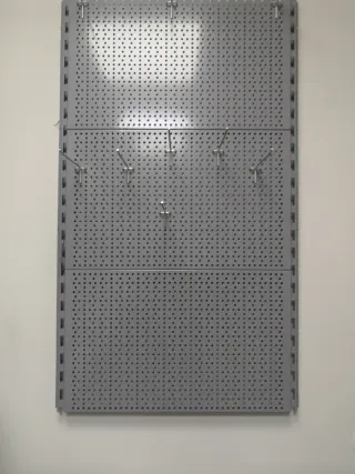 Mobiliario Tienda Metal y Madera