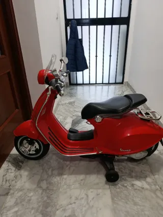 Moto Vespa Eléctrica Roja Batería