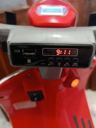 Moto Vespa Eléctrica Roja Batería