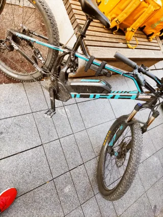 Bicicleta Eléctrica Bosch Performance CX