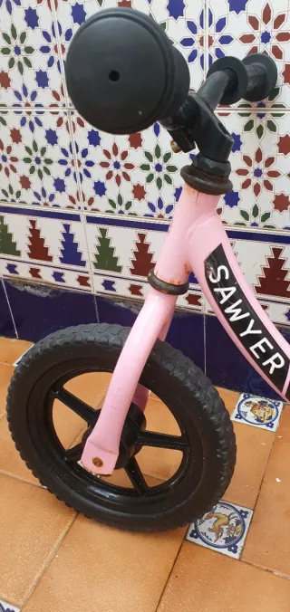 Bicicleta sin pedales Sawyer (rosa)