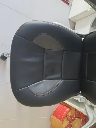 Silla de oficina ergonómica negra