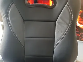 Silla de oficina ergonómica negra