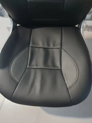 Silla de oficina ergonómica negra