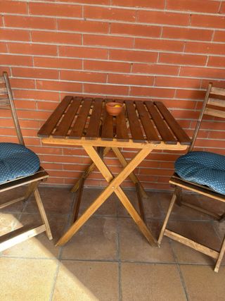 Mesa terraza con sillas
