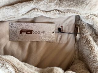 Chaleco pelo FB Sister beige talla s