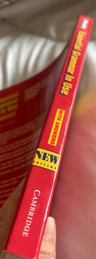 Libro de gramática inglesa A1