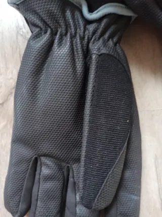 Guantes de trabajo CERVA. Protección al frío.