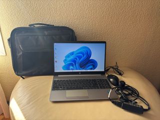 HP 250 G8 Intel Core i5 11ª Gen