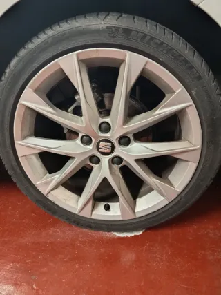 Llantas 18 Seat León FR con neumáticos como nuevos