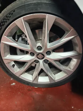 Llantas 18 Seat León FR con neumáticos como nuevos