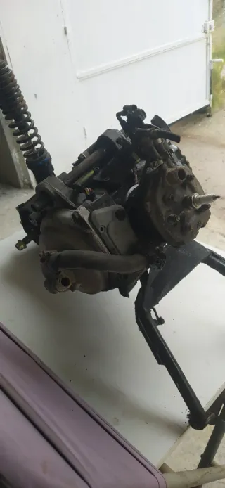 Motor de Aprilia SR Racing