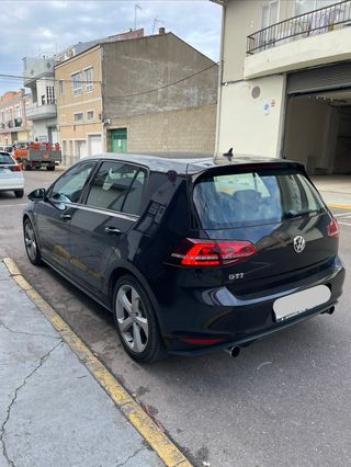 Volkswagen Golf GTI VII 2015