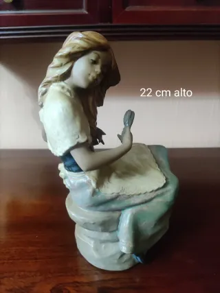 Figura porcelana Nao Daisa 1985