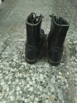 Botas militares negras