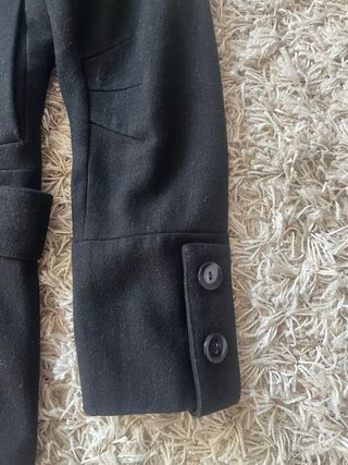 Abrigo negro Stradivarius