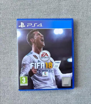 FIFA PS4 (17, 18, 19, 20) Son 15€ cada uno