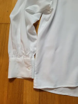 Camisa Sfera con cuello de encaje