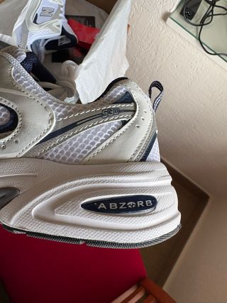 New Balance 530 Gris y Blanco