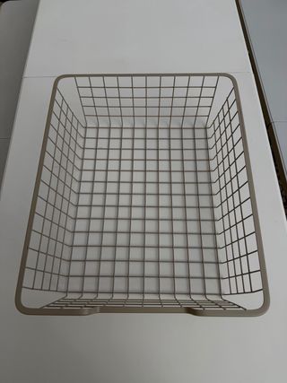 Bandeja metálica para armario