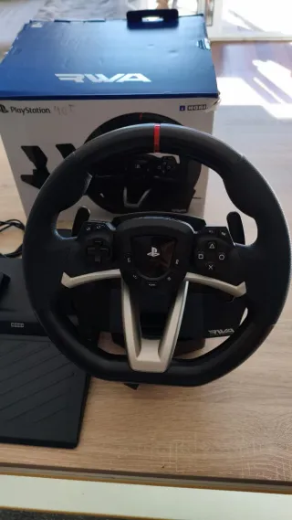 Volante HORI RWA PS4/PS5/PC + Pedales
