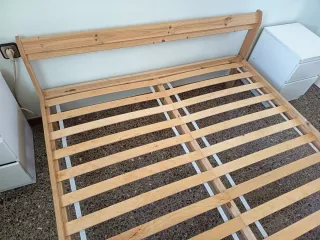 Cama Ikea Neiden 200x140cm Madera Pino