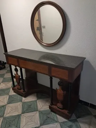 Mueble de entrada con espejo