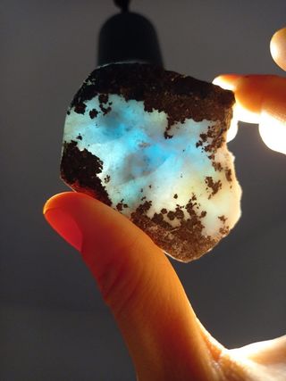 Larimar grezzo naturale