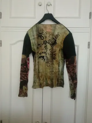 Camiseta manga larga mujer bordada