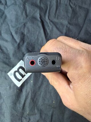 Grabadora digital Sony ICD-P530F — Funcionando