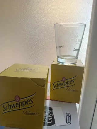 3 Vasos Schweppes