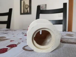 Salvadanaio a forma di marmellata