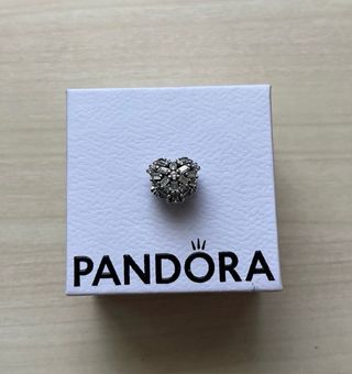 Pandora Charm Corazón Plata