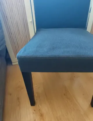 Sillas acolchadas comedor tela y madera