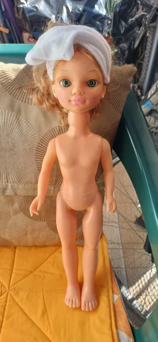 Muñeca Nancy rubia ojos verdes