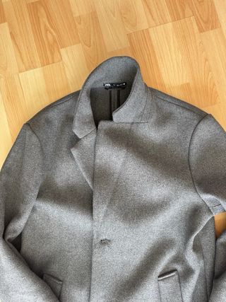 Abrigo Zara Hombre Gris
