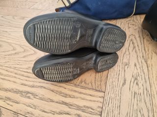 Botas montar caballo talla 29, casco y funda