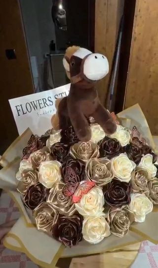 Ramo de rosas eternas