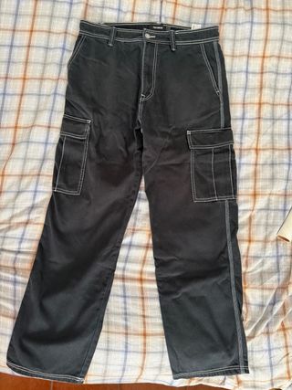 Pantalones cargo Pull&Bear negros
