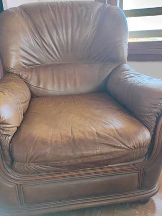 Sillón de cuero.