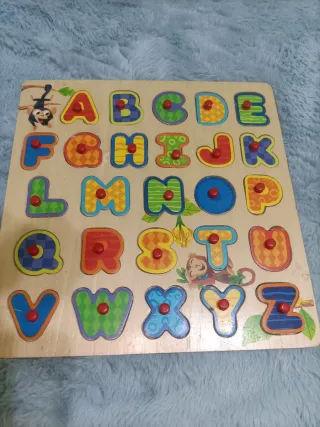 Abecedario de Madera con Diseños Coloridos