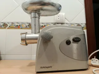 Picadora Carne Eléctrica Eurowave muy buen estado