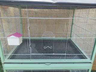 Pajarera exterior de 2 pisos