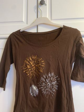 Camiseta marrón
